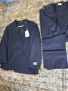 New Navy 2 Piece Suit Lineage performance Executive Fit Men’s 58R 56W